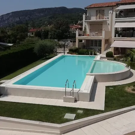 Apartment Lake Cris